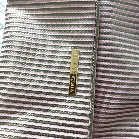 Vince Camuto rose gold organizer - Picture 10 of 11